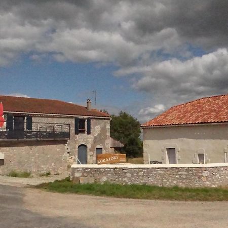 L'Oratori : Chambre La Gabarre Serignac  Bagian luar foto
